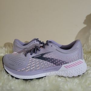 Brooks Women's Adrenaline GTS 21 Running Shoes